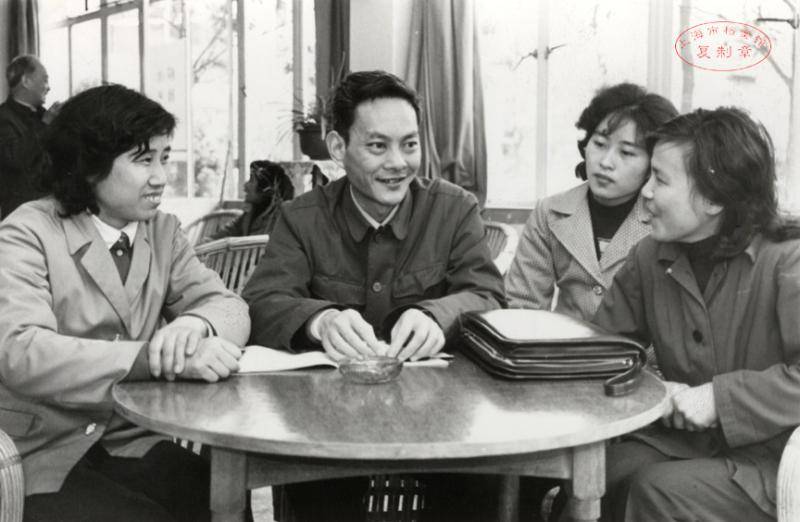 这些人、这些事、这些历史瞬间！上海人大常委会一路走来的40年