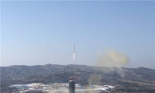 “科幻世界号”AI卫星（星时代-8）在太原卫星发射中心成功发射