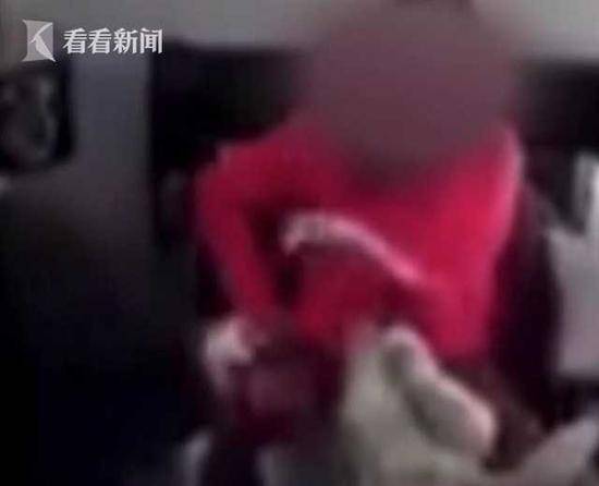 加女子酣战网游4小时嫌子碍事 掌掴婴儿还咬一口