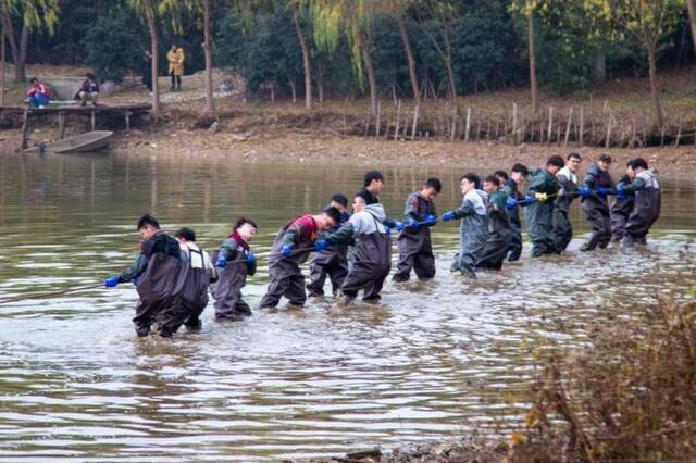 鱼鱼鱼鱼鱼，吃它吃它吃它！