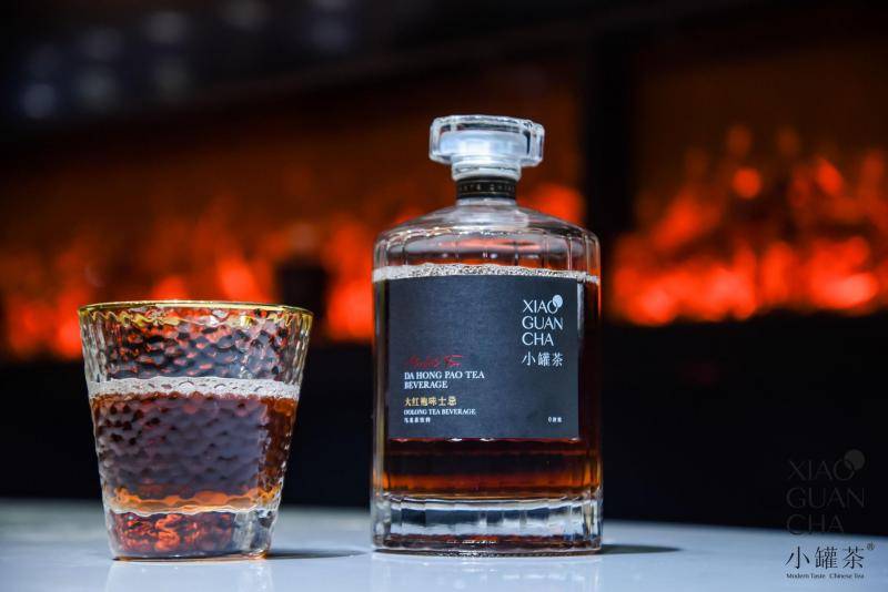 小罐茶新年玩跨界，推出首款大红袍“威士忌”