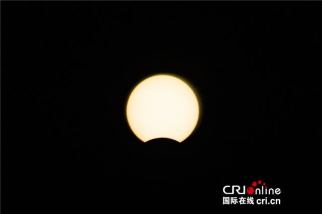 △12月26日在北京市拍摄的日偏食。国际在线记者沈湜