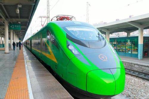 30日铁路调图 北京铁路春运“绿巨人”复兴号扩容