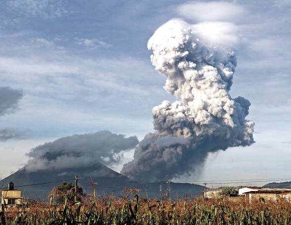 △图为危险程度排名第一的圣地亚古多火山