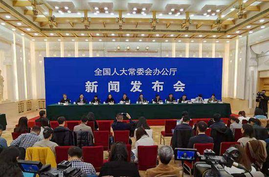 十三届全国人大常委会第十五次会议新闻发布会(全文)