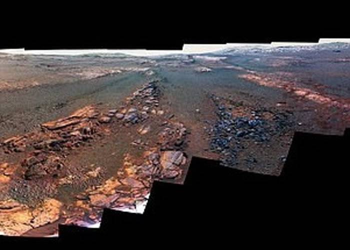 NASA火星探测车机遇号“殉职”前所拍火星全景图令人惊叹