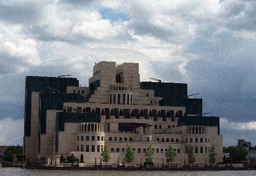 伦敦，英国军情六处总部大楼（1999年5月14日拍摄）。新华社/路透