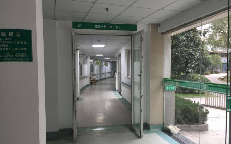 金银潭医院的感染科病房。新京报记者张胜坡摄