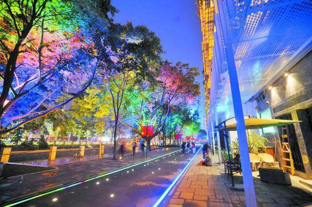 锦江公园首个慢行街区示范段亮相