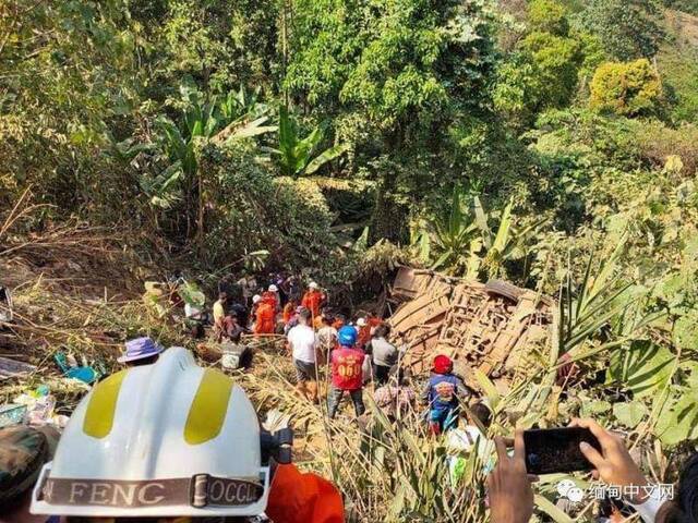 新年伊始缅甸发生重大惨烈交通事故 18人死亡
