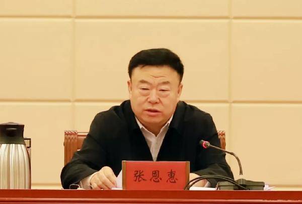 兴安盟：召开盟委委员会议 传达贯彻落实《内蒙古自治区纪委监委关于激励担当作为的实施意见》