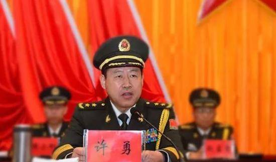 西藏军区司令员调离后 这位新晋中将座次不一般
