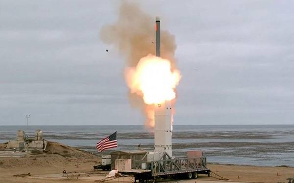 去年8月，美国退出《中导条约》后首次试射中程弹道导弹。