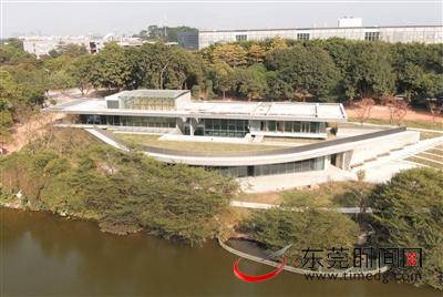 杨振宁教研楼项目完工交付莞理工