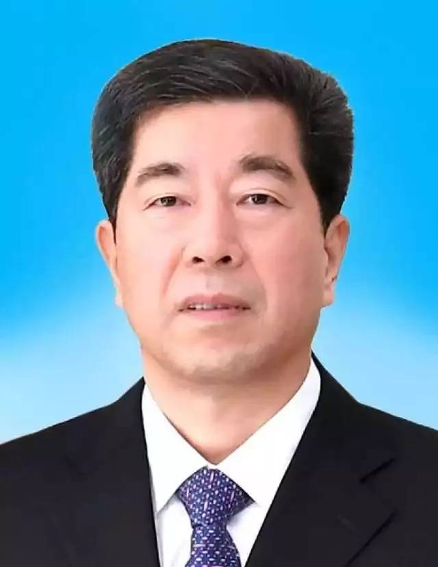 陈润儿当选宁夏回族自治区人大常委会主任