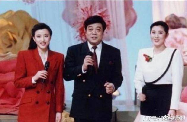 杨澜与赵忠祥昔日合照