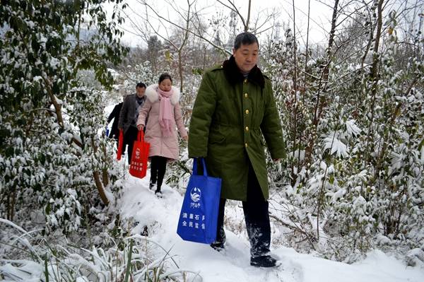 镜头  巡察不停歇不松劲