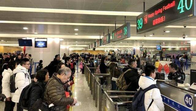上海口岸出入境人数将超90万人次，上海边检全力应对春节假期出入境客流高峰