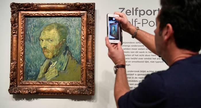 收藏在挪威博物馆中的荷兰后印象派画家文森特·梵高的自画像为真迹