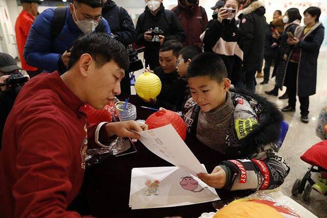 北京动物园举行生肖非遗活动 年三十将首推鼠年纪念联票