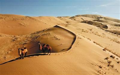 世界第三大沙漠巴丹吉林开启申遗之路