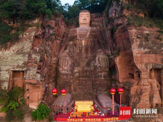 乐山大佛景区劝返游客已购票的可全额退票