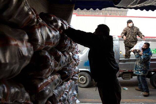 北京农产品货源充足 市民无需囤积蔬菜 组图