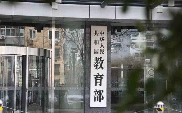 疫情日报：关于新型肺炎，今日舆论都关注哪些热点