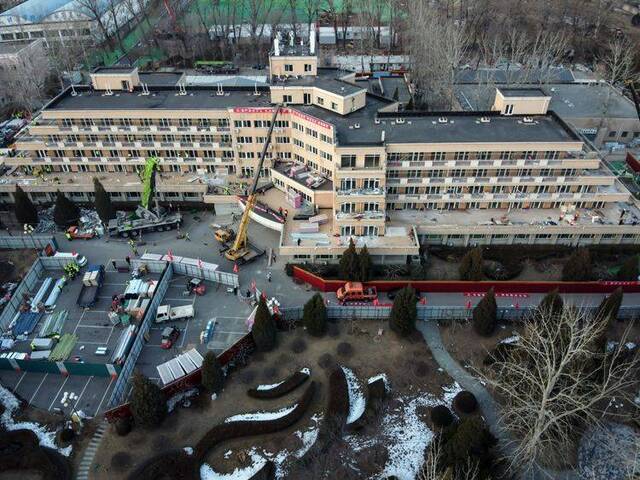 多图直击 北京启动修缮小汤山医院 必要时启用