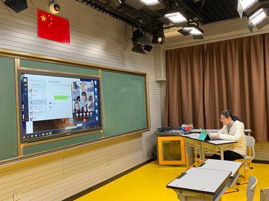 遴选251名优秀教师 北京城市副中心线上名师开课