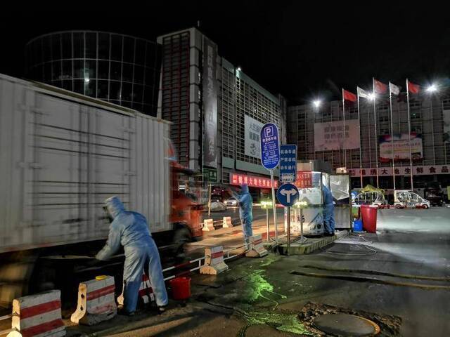 锦绣大地开启广场夜间交易模式，凌晨2点至早7点供应