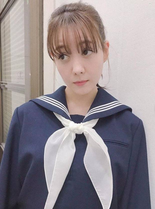 特林德尔·玲奈水手服照