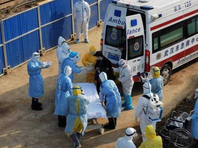 今日 武汉火神山医院已收治两批新冠肺炎患者