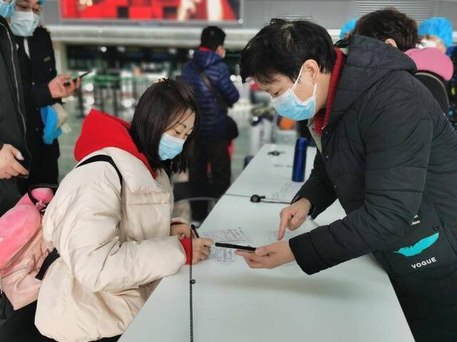 上海虹桥机场停用自助测温通道:人防加机防双保险
