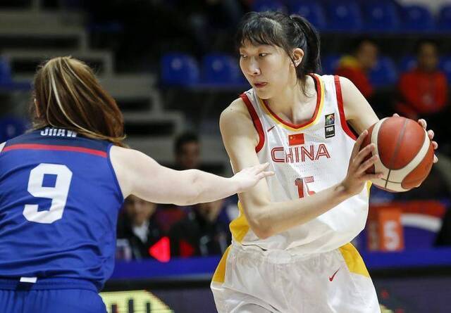 中国女篮出线形势乐观，但后两轮不能掉以轻心