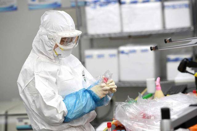 武汉“火眼”实验室试运行 揭秘核酸检测全流程