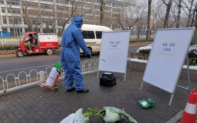 北京海淀首个快递消毒区投用