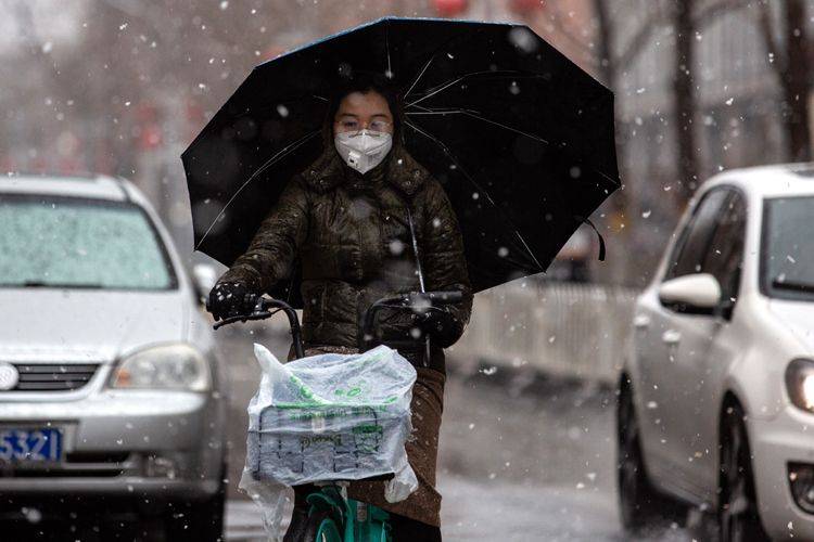 京城今冬第7场雪（二） 雪下正紧 防滑保暖需当心