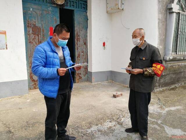 退休不褪色 发挥“余热”抗疫情