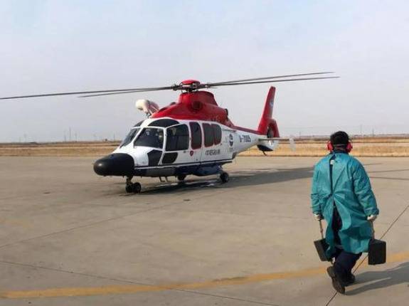 提供救援支持的直升机（由塘沽机场工作人员提供）图自平安天津