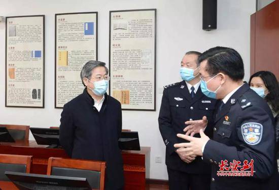 武汉市公安局疫情防控总指挥部。