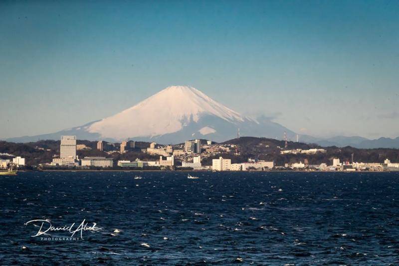 亚伯在“钻石公主”号上拍下的富士山本文图片均来自大卫·亚伯社交媒体