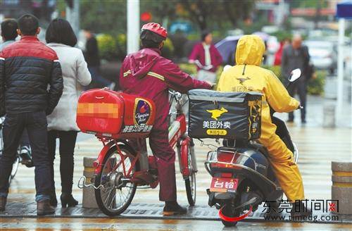 东莞餐饮业线上突围 外卖平台推出“大礼包”，包括满减补贴、配送费减免、线上流量资源扶持等