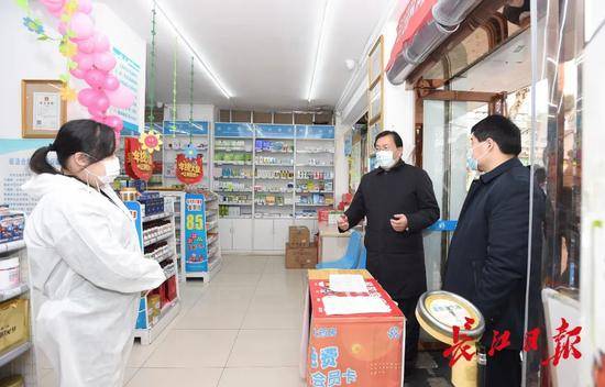 王忠林暗访非新冠重症患者“买药难” ：今天内重症慢性病定点零售药店增至20家