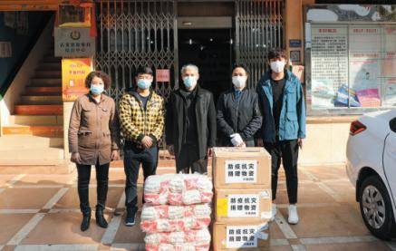 镇街战疫进行时｜石龙热心村民捐六千口罩助力抗“疫”