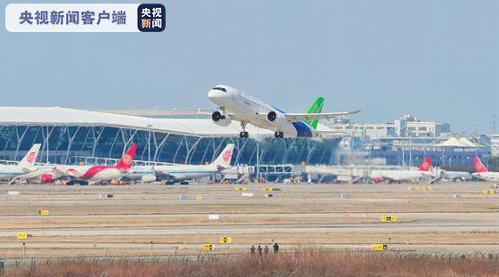 C919大型客机106架机转场东营展开试飞