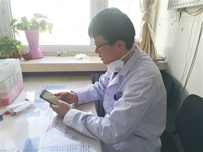 天津医科大学总医院呼吸科主治医师万南生正在线上问诊