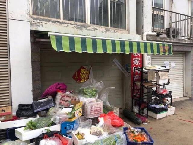 山东新泰：小卖部食材店火烧铺3家业户擅自复工被关停