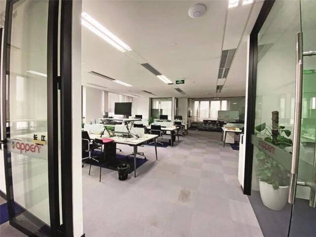 疫情期间，员工远程办公，澳大利亚人工智能公司Appen在上海的办公室空无一人。图/受访者提供