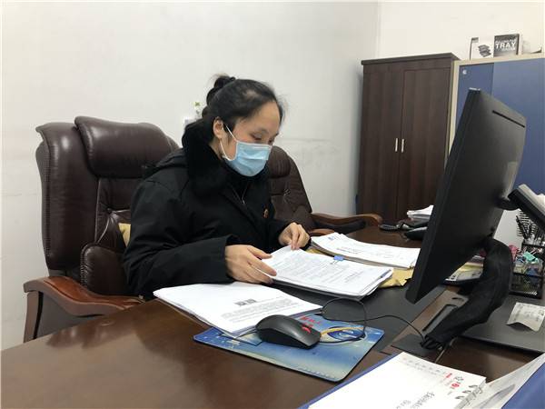 巾帼风采丨女干警冲锋在一线，撑起战“疫”半边天